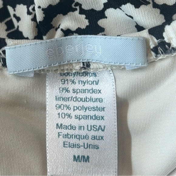 EBERJEY ONE PIECE Swimsuit. Medium. - Picture 3 of 3